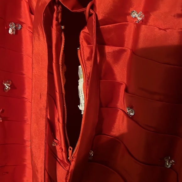 Mori Lee  formal red 1 shoulder sequin gown. Size 7/8 Perfect for Prom Season! - Picture 9 of 13